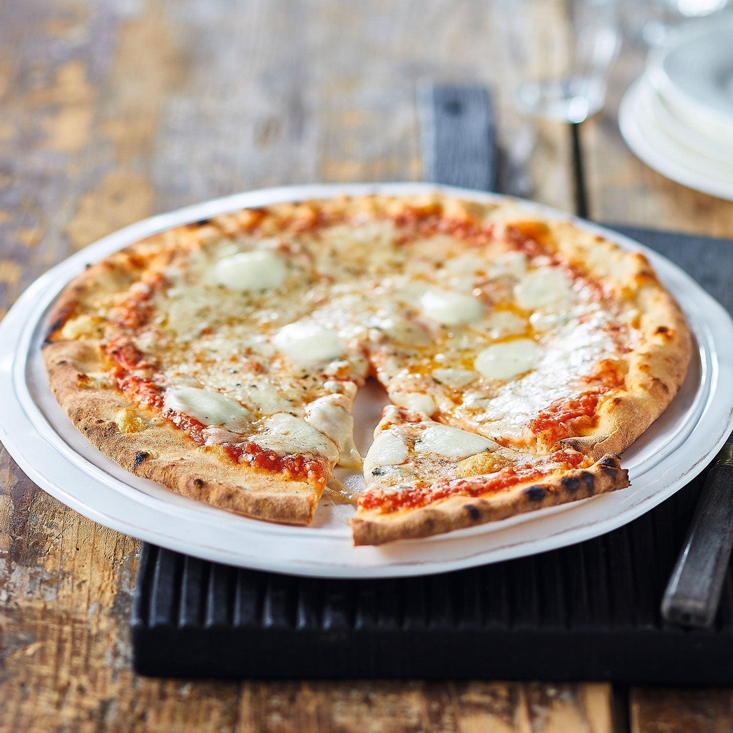 ピカール公式】クワトロフォルマッジ 冷凍 イタリア産 ピッツァ 390g