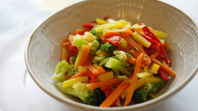 カット済みで手間なくスピーディ！冷凍野菜「BIO 6種類の炒め用野菜ミックス」でたっぷり野菜をいただこう！