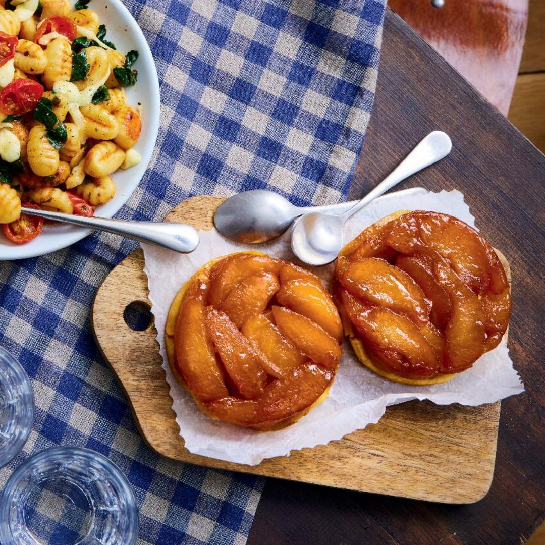 ピカール公式】タルトタタン 小さなリンゴのタルト 冷凍 2個入 2 tartelettes Tatin pommes caramélisées –  Picard(ピカール)冷凍食品 Online Shop