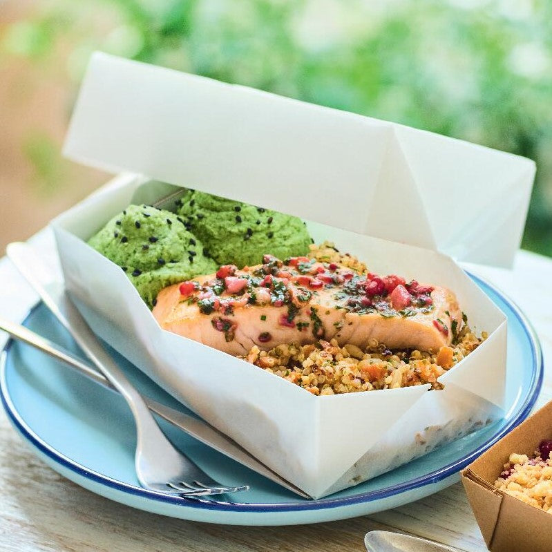 ピカール公式】サーモンフィレ 大麦、キヌア、緑の野菜ピューレ添え