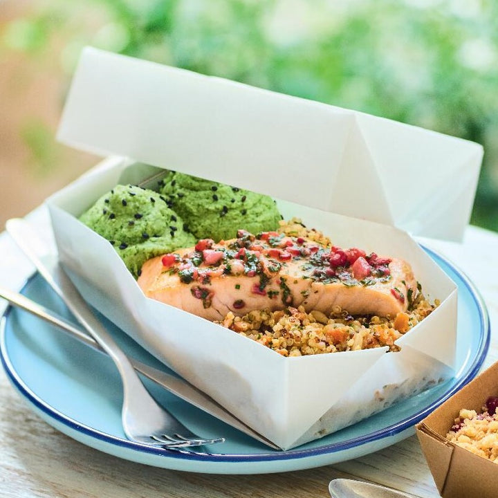 ピカール公式】サーモンフィレ 大麦、キヌア、緑の野菜ピューレ添え