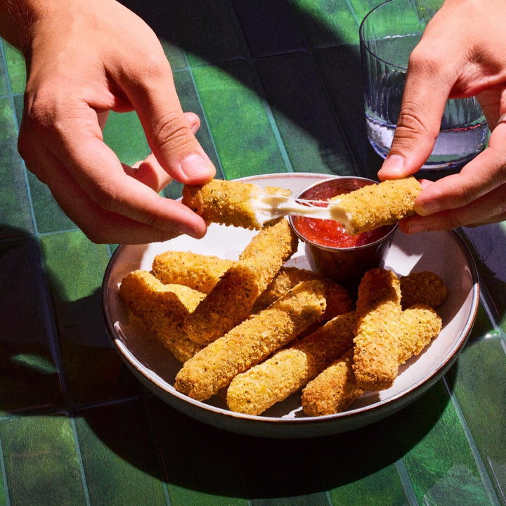 ピカール公式】モッツァレラチーズスティックのフライ 冷凍 300g